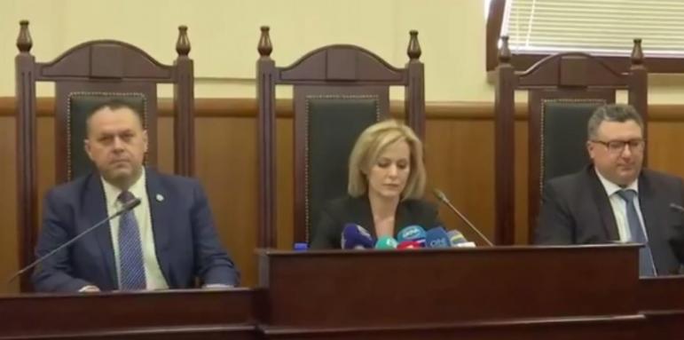 Добро и лошо ченге изнудвали наркодилъри